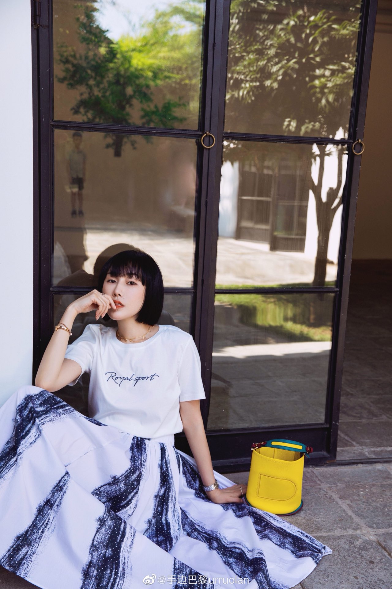 델보 팽 미니 버킷 크로스백